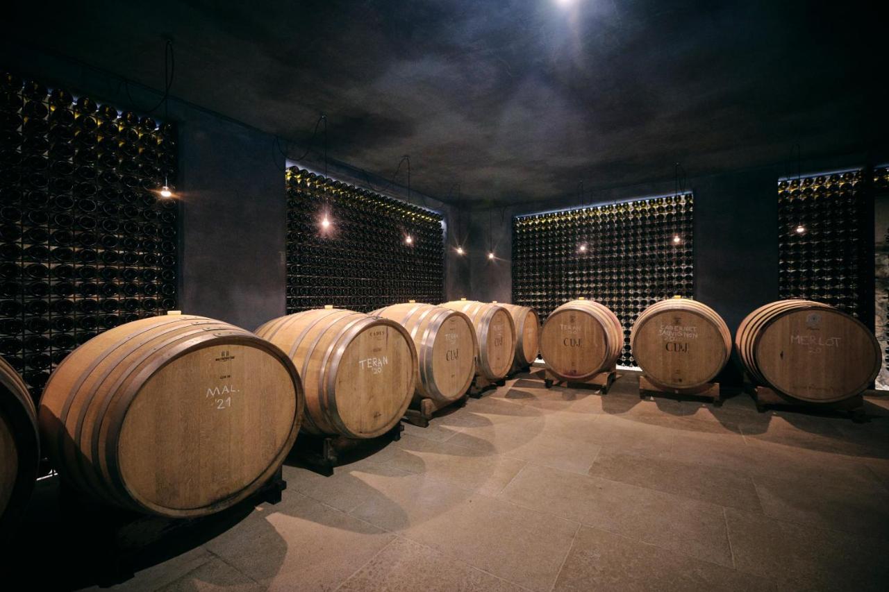 Winery Cuj Bed & Breakfast Vilanija Exterior foto